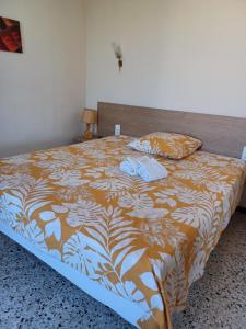 Maisons de vacances A 5 Minutes des Ocres Gite La Charite Gordes Roussillon : photos des chambres