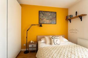 GREEN OASIS - free parking, big balcony, private park