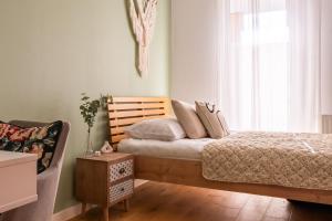 GREEN OASIS - free parking, big balcony, private park