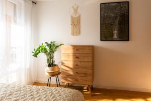 GREEN OASIS - free parking, big balcony, private park