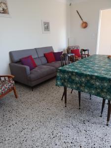 A 5 Minutes des Ocres Gïte La Charite Gordes Roussillon