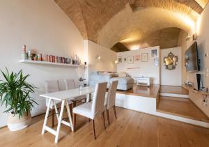 Casa Etrusca - Con Giardino e Vista - ItalyWeGo