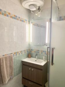 Appartements Grand studio a 12 min de PARIS : photos des chambres