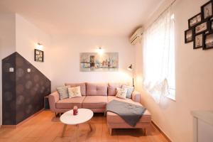 One bedroom apartment 50m from the sea 