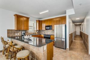 Beach Club 2B - 201A by Premier Island Management Group