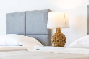 Mediterranean Swing - Acosta 5 Apartment