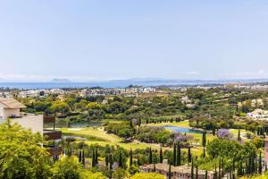 Mediterranean Swing - Acosta 5 Apartment