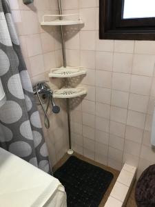 Family escape apartment free parking