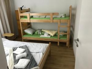 Family escape apartment free parking