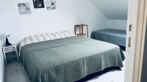 Appartements L'Arbre de Vy - T2 42m2 independant, 5 pers, garage, proche Gare : photos des chambres