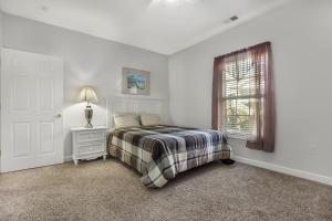 The Norman Retreat At Barefoot Resort! 3 Bedroom