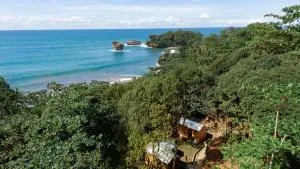 Bobocabin Madasari, Pangandaran - Cireuma