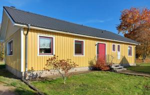 Amazing Home In Västra Torup With Wifi