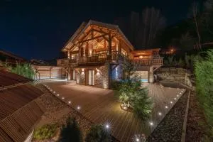Chalet JERI Spa Piscine Serre Chevalier - 蒙热内夫尔