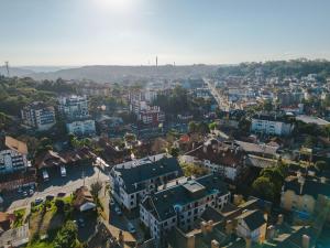 Luxo e Estilo no centro by Achei Gramado