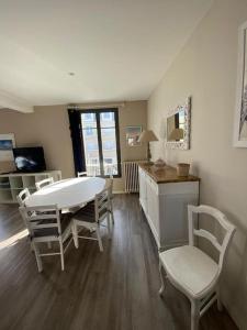 Appartements Bel appartement en plein centre de Cabourg : photos des chambres