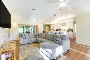 Pet-Friendly Fort Pierce Home with Screened Porch! - Cortez Estates