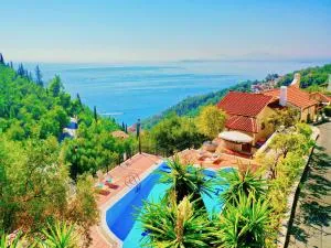 Villa Kaminaki Panorama with private pool by DadoVillas - Katávolos