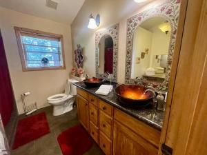 Cabin 7 sleeps 8 BEAUTIFUL BOULDER BAY, BIG BEAR