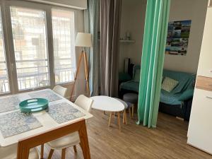 Appartements T1Bis centre d'Arcachon avec balcon : photos des chambres