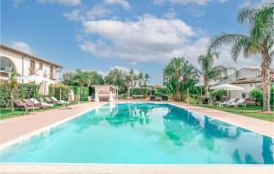 2 Bedroom Pet Friendly Home In Siracusa