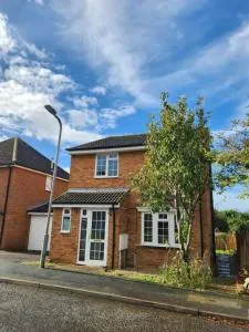 4 Bedroom home in Buckingham - 白金汉