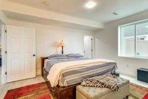 Family-Friendly Aurora Apt with Shared Patio!