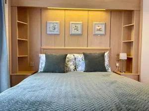 Severnside Boat and Caravan Park Gloucestershire - Caravan 1 - Hasfield