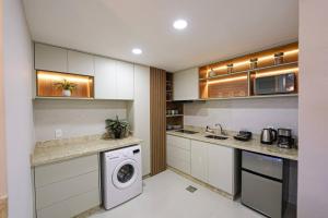 Urban Suite with Style and Views