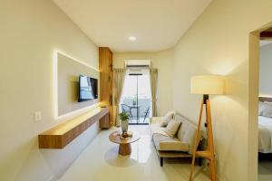 Urban Suite with Style and Views