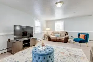 5 Mi to to Downtown Worcester Quiet Townhome - أوبورن