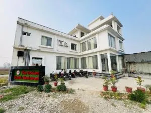 THE OCKLAND HOTEL and RESTAURANTS - Bilsanda