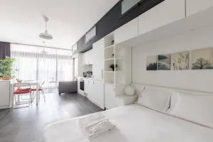 Beautiful Studio W Stunning Views Patio! #371 - Istanbul
