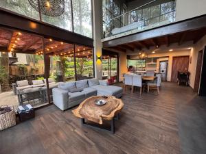 Casa de descanso con alberca propia y jacuzzi