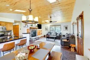 Pet-Friendly Show Low Cabin with Patio and Gas Grill! - Snowflake