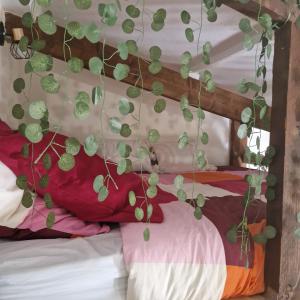 Paris Villette by metro 7, France Stadium, break moment studio