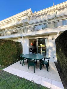 Rez-jardin rénové à Saint-Raphaël, Côte dAzur