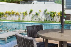 Mirante de Porto - Flat Beira-Mar nas Piscinas Naturais de Porto de Galinhas por Yolo