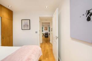 The Play Pen - Holborn - by Frankie Says