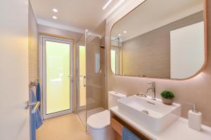 Red Rocks by VillaGranCanaria