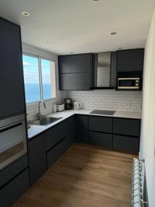 Playa Grande frente al mar con espacio de cochera