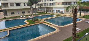 appartement haut standing avec piscine a cote de la plage et du golf a bouznika