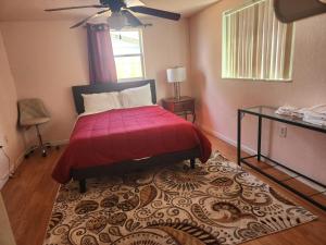 Spacious cozy 3 bedroom waterfront house at port Richey