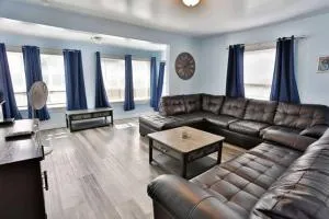 Shortstop Apt 2 All Star Baseball Rentals - Fly Creek