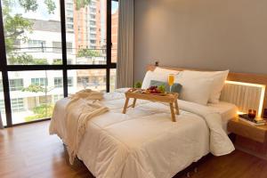 Cozy Comfort at Rosa Negra Stadio Suite