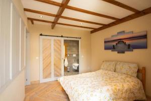 Maisons de vacances Bulat-Pestivien Retreat with 4 spacious Bedrooms : photos des chambres