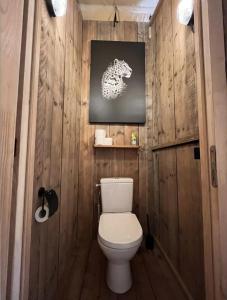 Luxe safaritent op watersportcamping