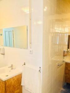 Private Room 201 in Guest House da Fonte