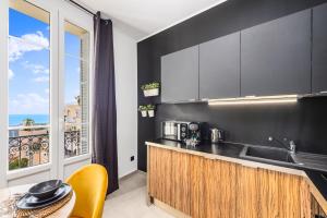 Frontière Monaco - Splendide 2 pièces - Vue Mer