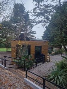 Ty Branwen- Luxury Woodland Lodge with Stunning Views